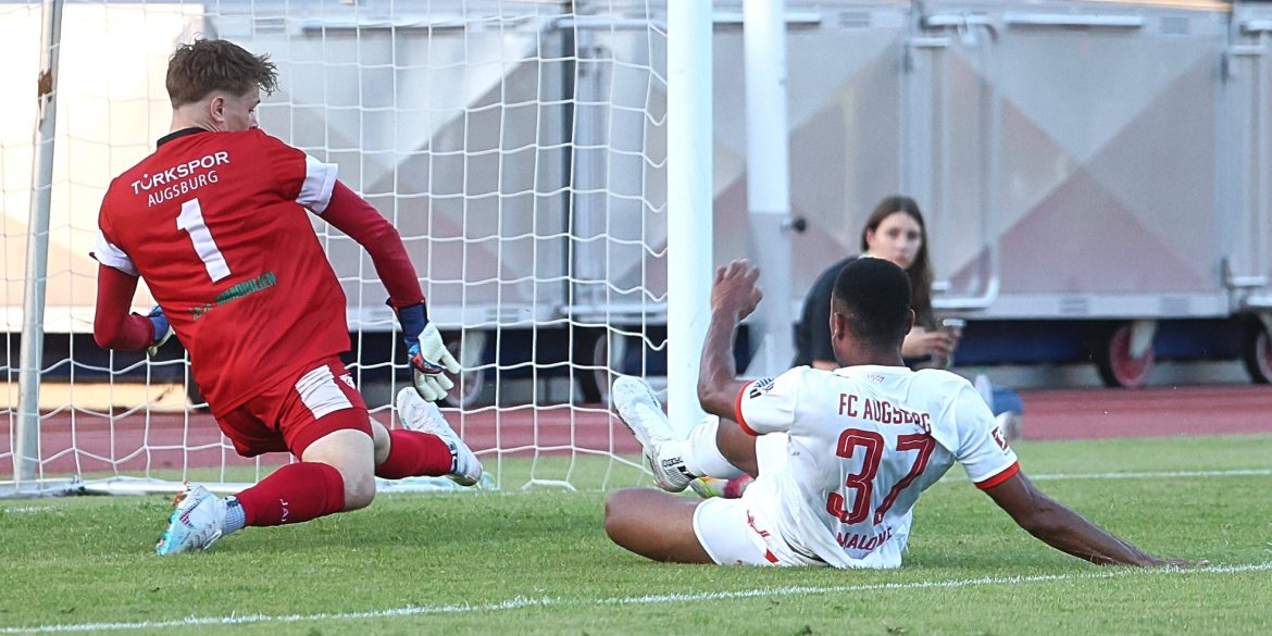 Testspiele: Überraschungs-Doppelpacker beim FC Augsburg – Kantersieg für den VfL Bochum